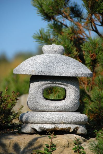 Japonske Zahradni Lampy