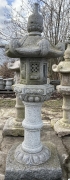 Japonská lampa Kasuga, šedá žula, výška 170-175 cm