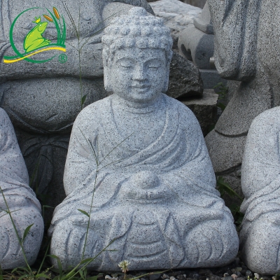 Budha s koulí - meditující, šedá žula, výška 45 cm